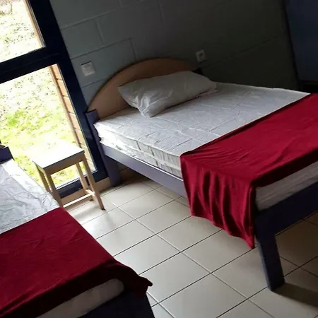 19 Personnes * Revin (Ardennes)
