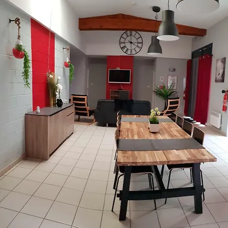 19 Personnes * Revin (Ardennes)