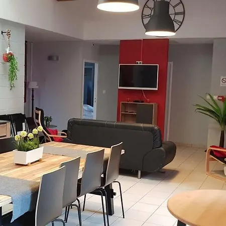 Campsite 19 Personnes Revin (Ardennes)